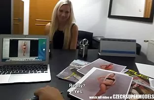 xxx Hot cunt in horny fishnet tights